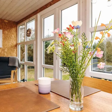 Cozy With View Of Lyngs Drag Feriehus